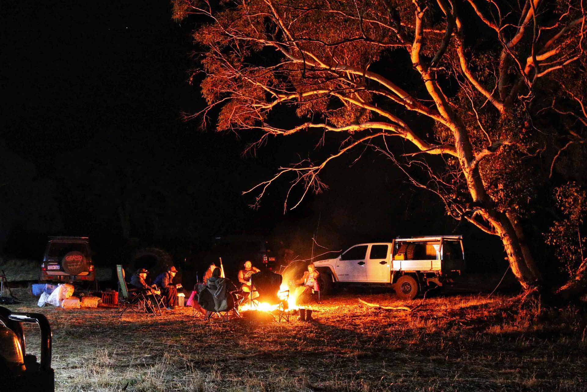 Group campfire camping Whitegum Farm 4x4