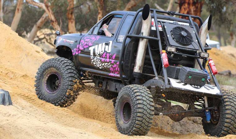 TWD4x4 Roadcruza Tyres Beyond Blue Charity 4x4 Event